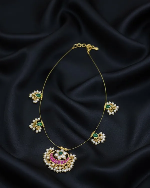 Green_Brass_Necklace_Set_For_Women
